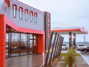 M0 Caffe & Motel