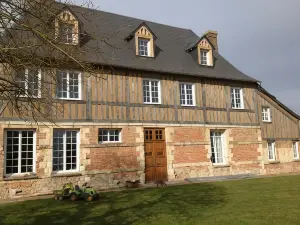 Le Saint Aubin- Maison d hôtes dans ce monastère du 16 siècle