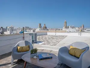 Rare House with Terrace in the City Center