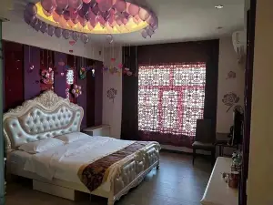 Keshan East Lake Hotel