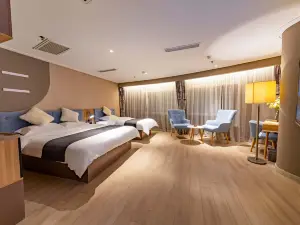Grey Whale Smart Hotel (Baoding Train Station)