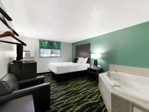 Baymont by Wyndham Liberty MO