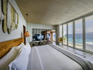 Burgos Reef Boutique Resort