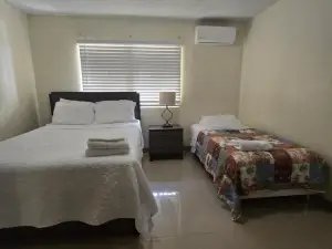 2Bed1Bath - Central Island Haven