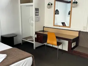 Tokaanu Hotel