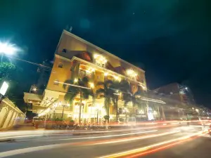 Villa Caceres Hotel