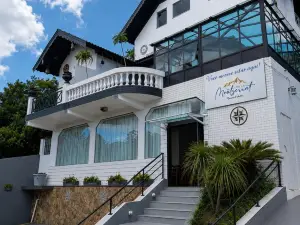 Villa Montserrat