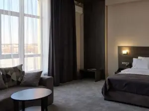 Kvarz Premier Hotel