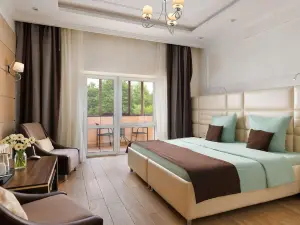 Bon Voyage 2 Korpus Hotel