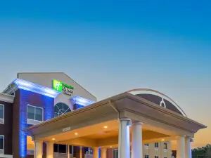Holiday Inn Express & Suites TALLADEGA by IHG