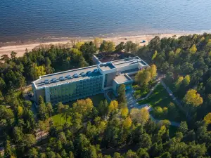 Repino Cronwell Park Hotel & Spa