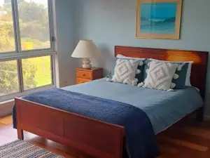 Ocean Blue - Linen, WiFi and Pet Friendly