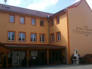 Hotel & Motorest V Údolí Zlatého Potoka