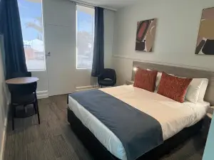 International Hotel Motel