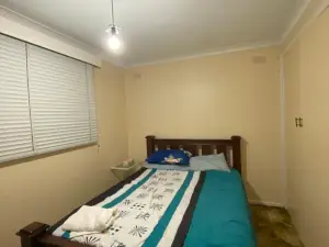 Doncaster Westfield Home Stay