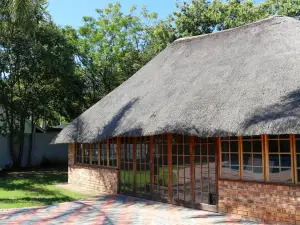 Luxury Heights Bed and Breakfast- Pool Ready for Use