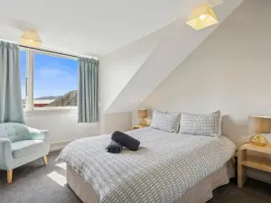 Manor on the Park Backpackers