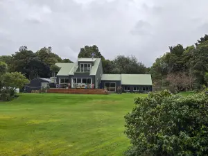 Tui Hideaway
