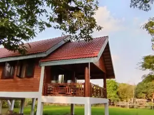 BOLAVEN GARDEN Bungalow and tent - Tad Lo