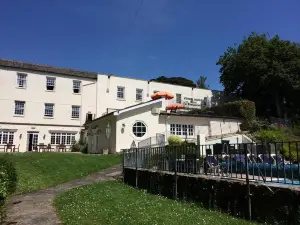 Stoke Lodge Hotel