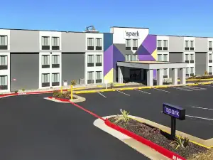 Spark by Hilton Harrisonburg University Area