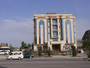 Panjakent Plaza