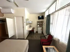 グロソップ モーテル