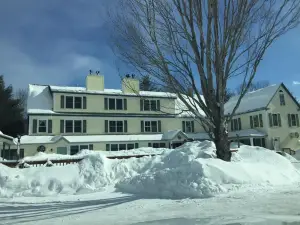 Inn at Ellis River