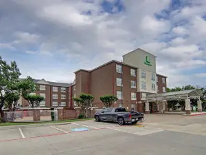Holiday Inn & Suites DALLAS-ADDISON by IHG