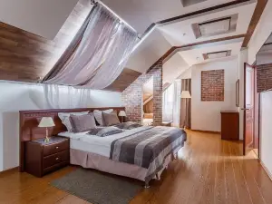 Yuzhnaya Bashnya Hotel