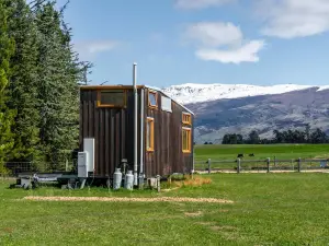 Tarras Tiny Haven - Wake up to Breathtaking Mountains