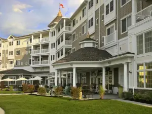 Watkins Glen Harbor Hotel
