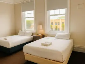 Leura Hotel