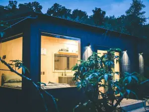 Off-grid Wilderness Cabin