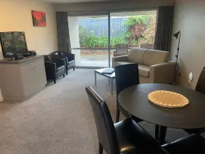 388 Tay Motel