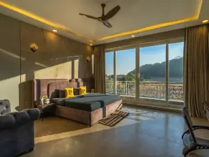 The Hosteller Bam Lonavala, Tiger Point