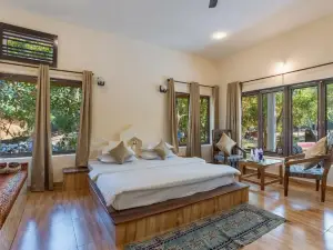 Jungle King Resort