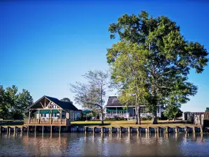 A Chateau on the Bayou Bed & Breakfast