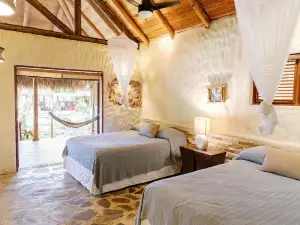 Natura Cabana Boutique Hotel & Spa