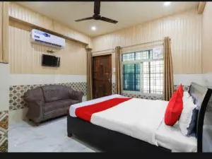 Hotel Chitrarth & Party Lawn