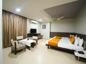 Hotel Pooja Garden