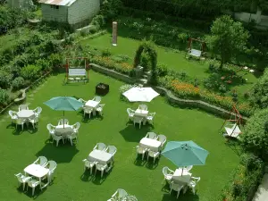 Manali Heights