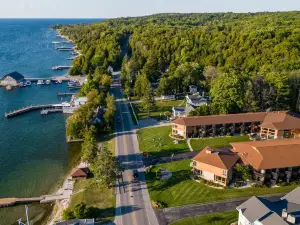 Pine Grove Resort