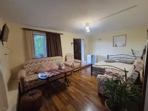 Amoj B&B and Guest House