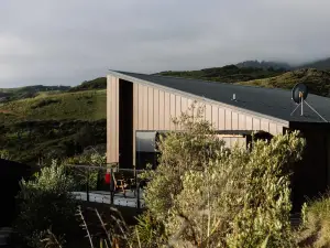 Barrique Studio with Sauna at Barrelled Wines Raglan
