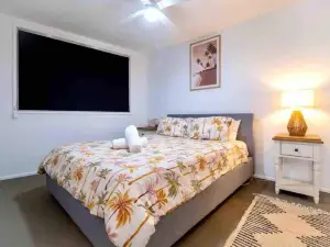 North Burleigh Miami Ocean Escape