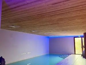 What Else Hotel