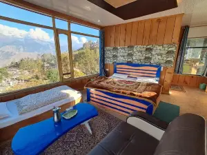 Hotel Pandey Lodge by StayApart