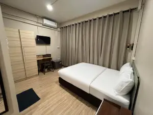 Bangwa House - MRT Bangwa Station