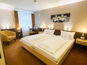 PHÖNIX Hotel